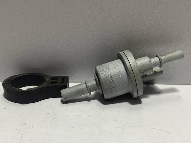 Клапан вентиляції газів паливного бака 9802009480 PEUGEOT