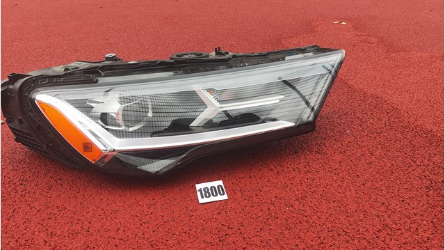 Фара правая 4M0941012B VAG