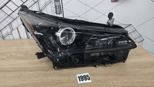 Основна фара - вставка 8114078190 TOYOTA