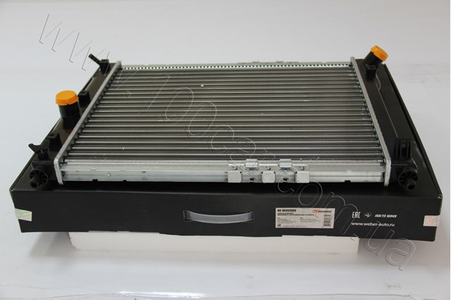 Радіатор системи охолодження двигуна RC96351263 WEBER