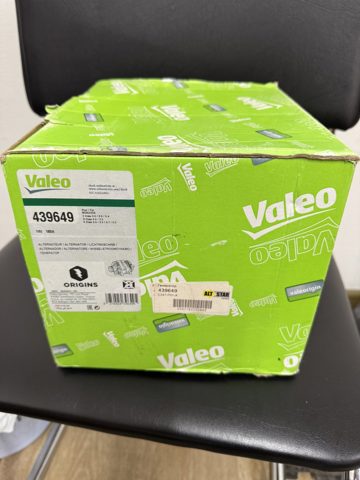 Генератор автомобільний 439649 VALEO