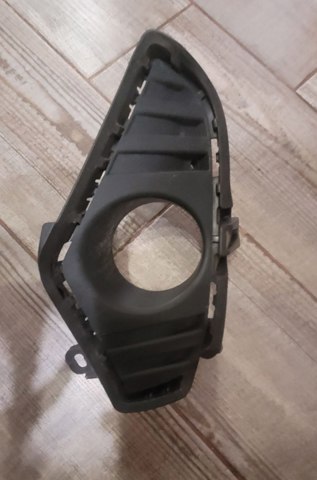 Заглушка протитуманок, ліва 521270R160 TOYOTA