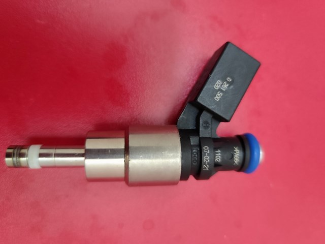 Форсунка інжектора 0261500020 BOSCH