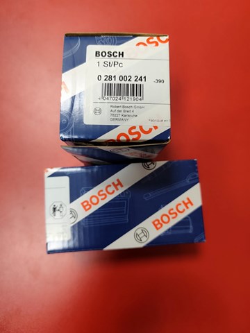 Регулятор тиску палива в паливній рейці 0281002241 BOSCH