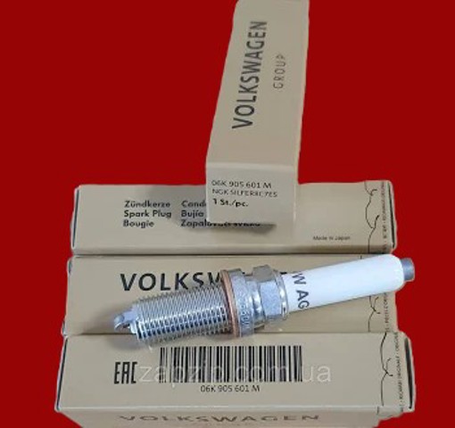 Свічки запалювання (запальні) і дроти 101905617C VAG