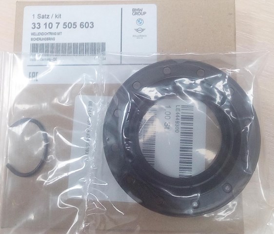 Сальник редуктора заднього моста 33107505603 BMW
