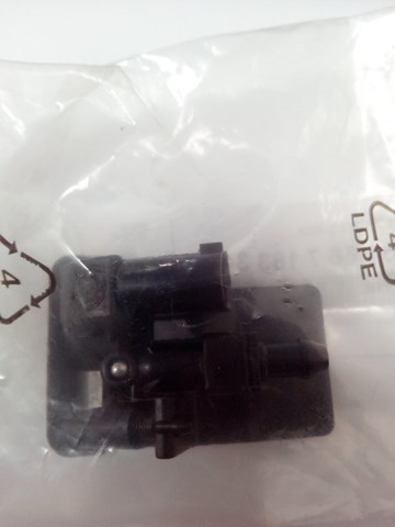 Сопло омивача лобового скла 61667183343 BMW