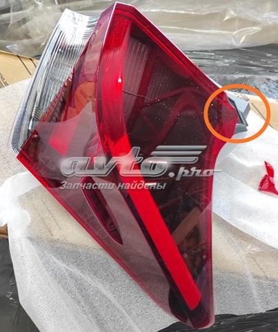 Задній правий стоп 8155102A61 TOYOTA