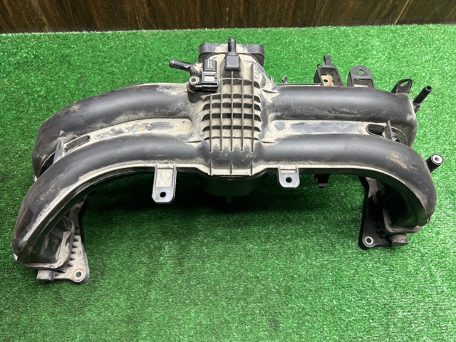 Колектор впускний 14001AC33A SUBARU