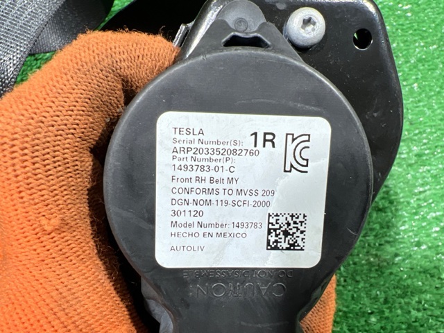 Ремінь безпеки передній правий 149378301C TESLA