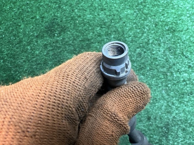 Гнучка гальмівна трубка задня 31362620 VOLVO