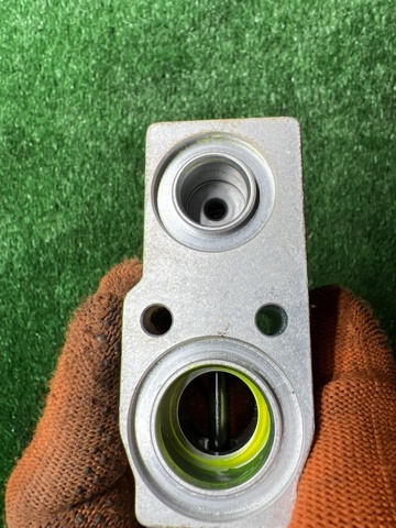 Клапан розширювальний 31404339 VOLVO