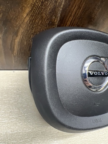 Подушка в кермі 39834784 VOLVO