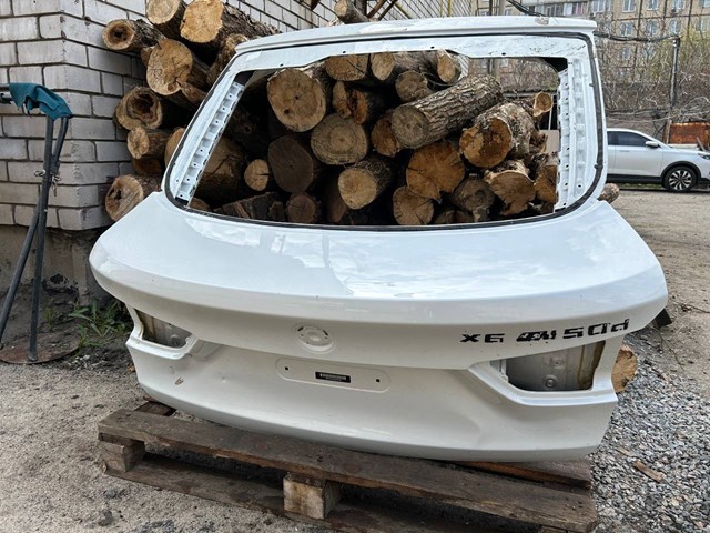 Кришка багажника кузова 41007424458 BMW