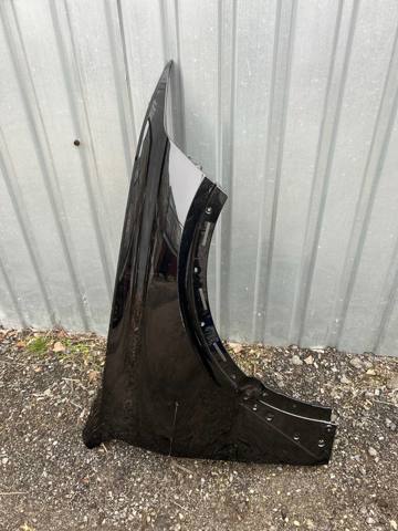 Переднє праве крило 41007933472 BMW