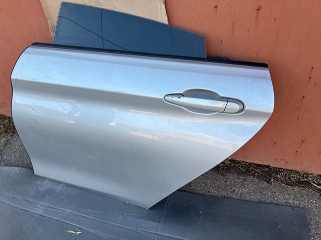 Двері задні 41525A43C85 BMW