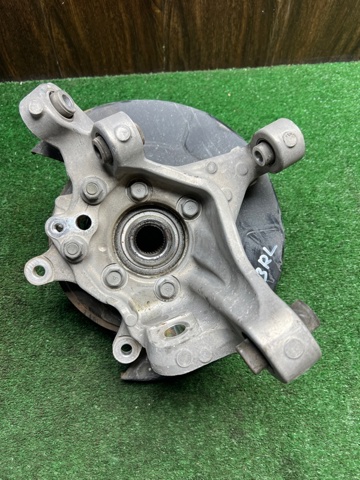 Кулак поворотний лівий 430195CA0A NISSAN