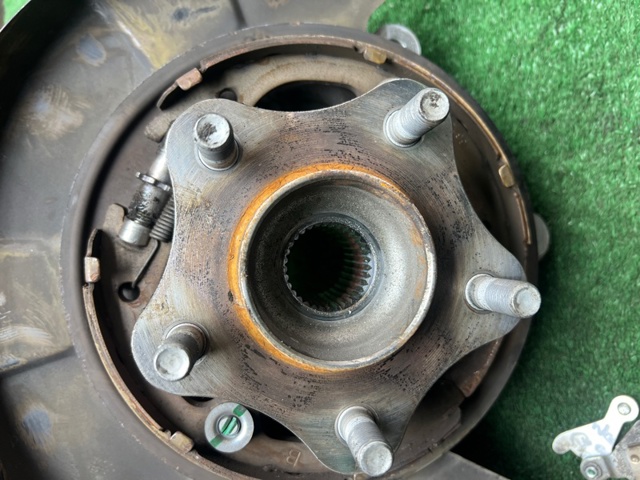 Маточина заднього колеса 432024GA0B NISSAN