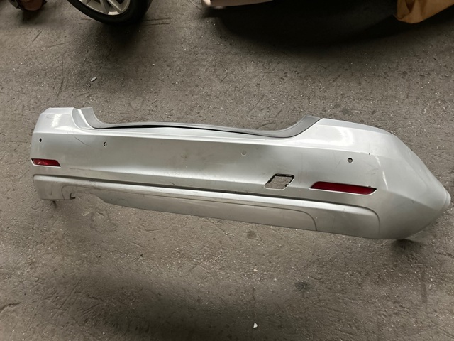 Буфер (бампер) задній 51127378004 BMW
