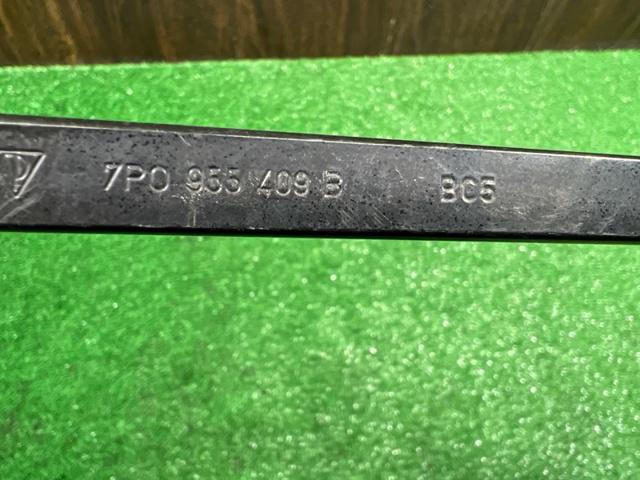 Поводок двірника 7P0955409B VAG