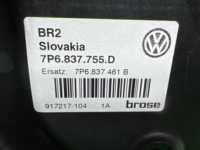 Склопідйомник передньої лівої двері 7P6837461B VAG