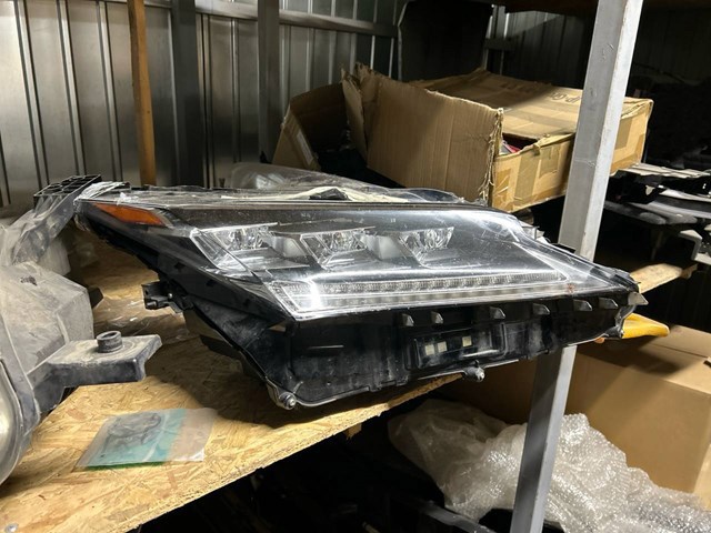 Основна фара - вставка 8114548D40 TOYOTA
