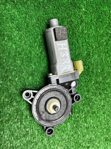 Мотор склопідйомника дверей задніх, правих 834603V000 HYUNDAI
