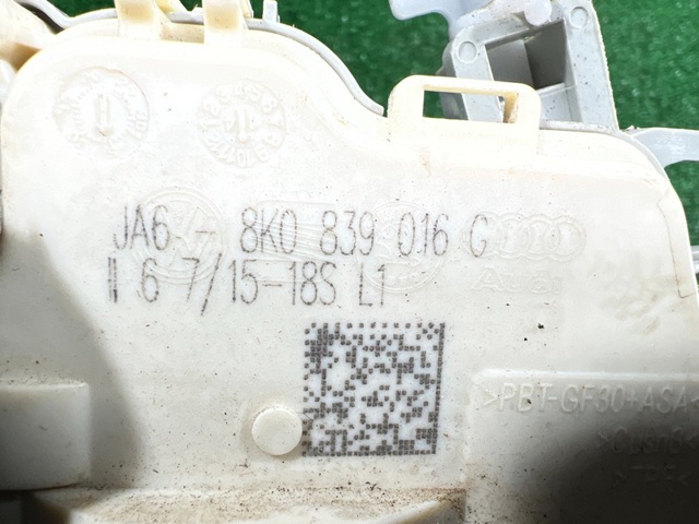 Замок задніх дверей, лівих 8K0839015G PORSCHE