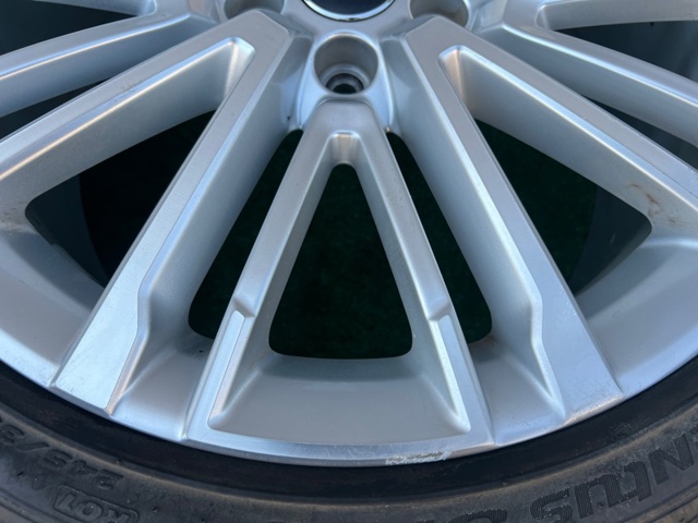 Диски колісні литі (легкосплавні, титанові) 8W0601025BE VAG