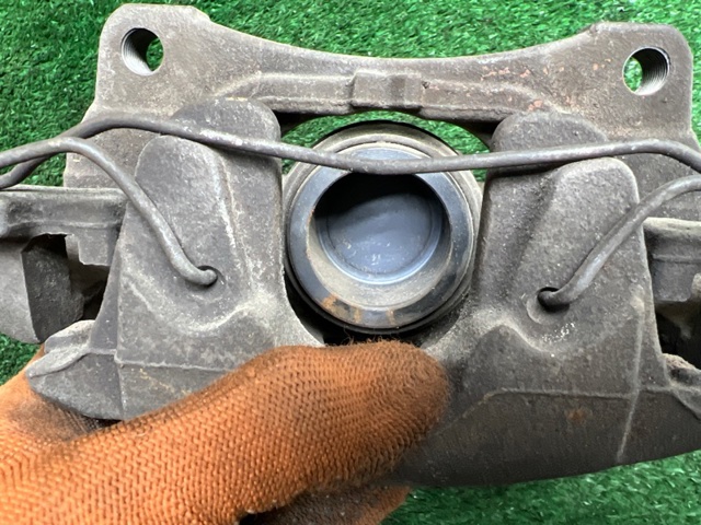 Супорт тормзной 8W0615123 VAG