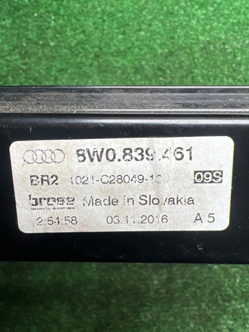 Склопідйомник задніх лівих дверей 8W0839461 VAG