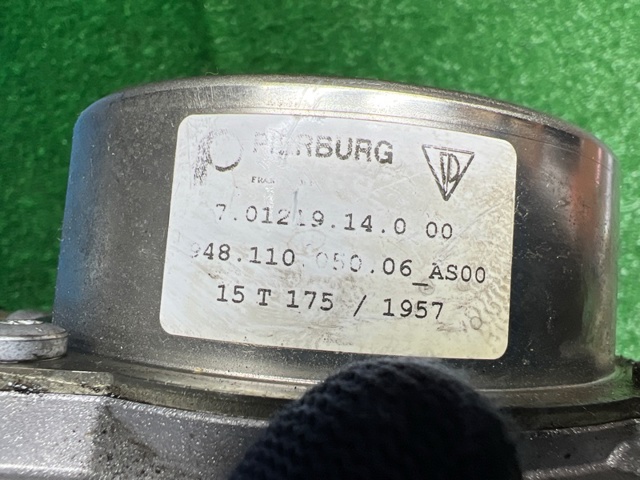 Насос вакуумний 94811005007 PORSCHE