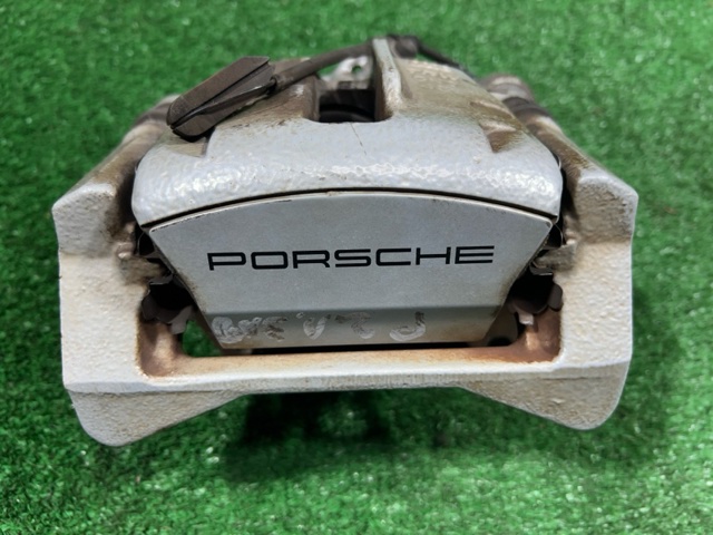 Скоба гальмівного заднього супорта 95B615425C PORSCHE