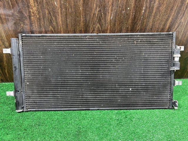 Конденсер Порше MACAN S