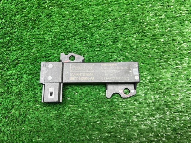 Підсилювач сигналу антени DS7Z19D596A FORD