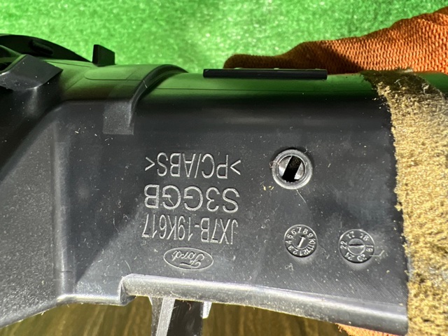 Решітка повітроводу JX7Z19893AAF FORD