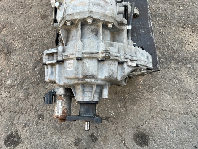 Роздавальна коробка L1MZ7A195C FORD