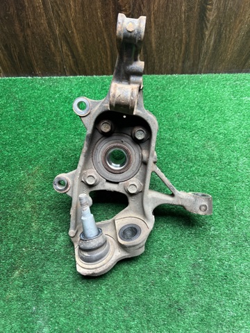 Цапфа поворотного кулака LB5Z3K186B FORD