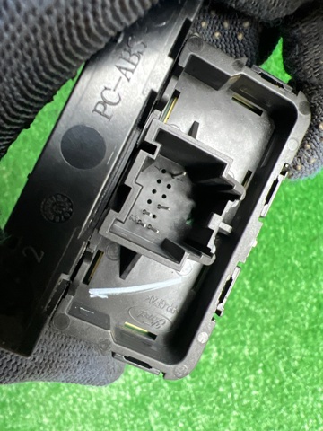Блок кнопок центральної консолі LJ6Z11500FA FORD