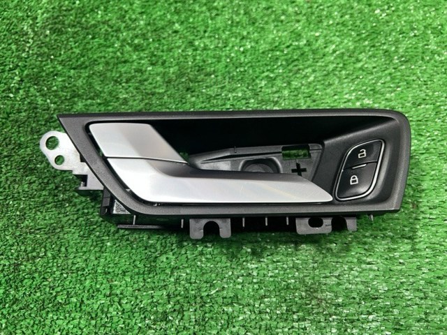Ручка передніх дверей внутрішня, ліва LJ6Z5822601DB FORD