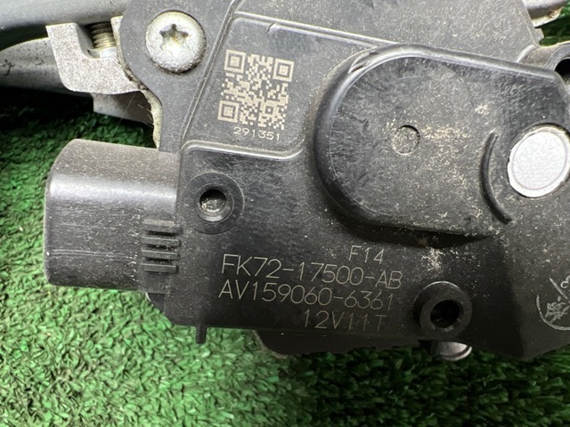 Трапеція щіток лобового скла LR058845 LAND ROVER