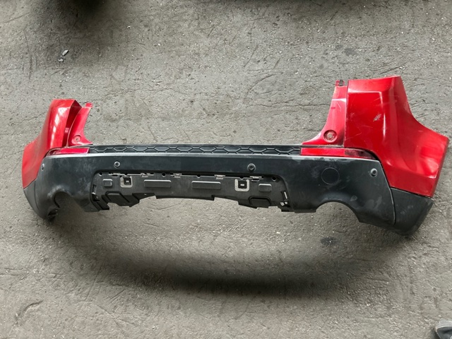 Бампер задній LR061268 LAND ROVER