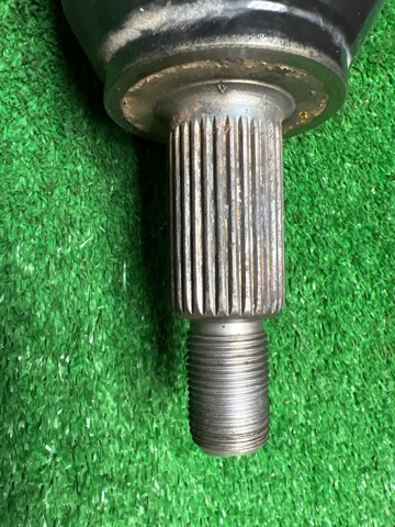 Привід передній лівий LR061554 LAND ROVER