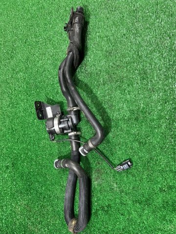 Водяний насос охолодження електричний додатковий LR064320 LAND ROVER