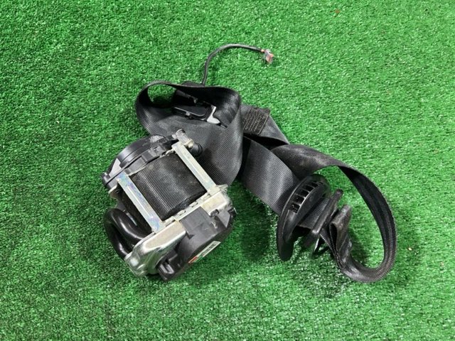 Ремені безпеки LR072152 LAND ROVER
