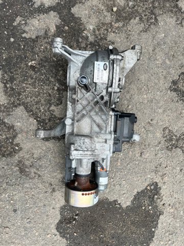 Диференціал задній LR072726 LAND ROVER