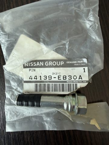Напрямна супорта переднього, верхня 44139EB30A NISSAN