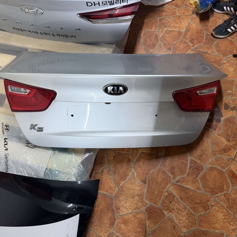 Кришка багажника кузова 692004C510 HYUNDAI