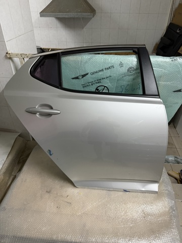 Двері задні в зборі 770042T000 HYUNDAI