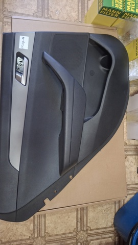 Картки обшивки задніх дверей 83305C1240TRY HYUNDAI